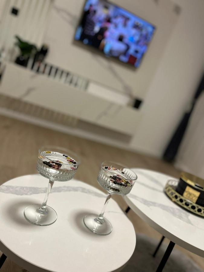 Appartamento Apartman Gold Maris Karlovac Esterno foto
