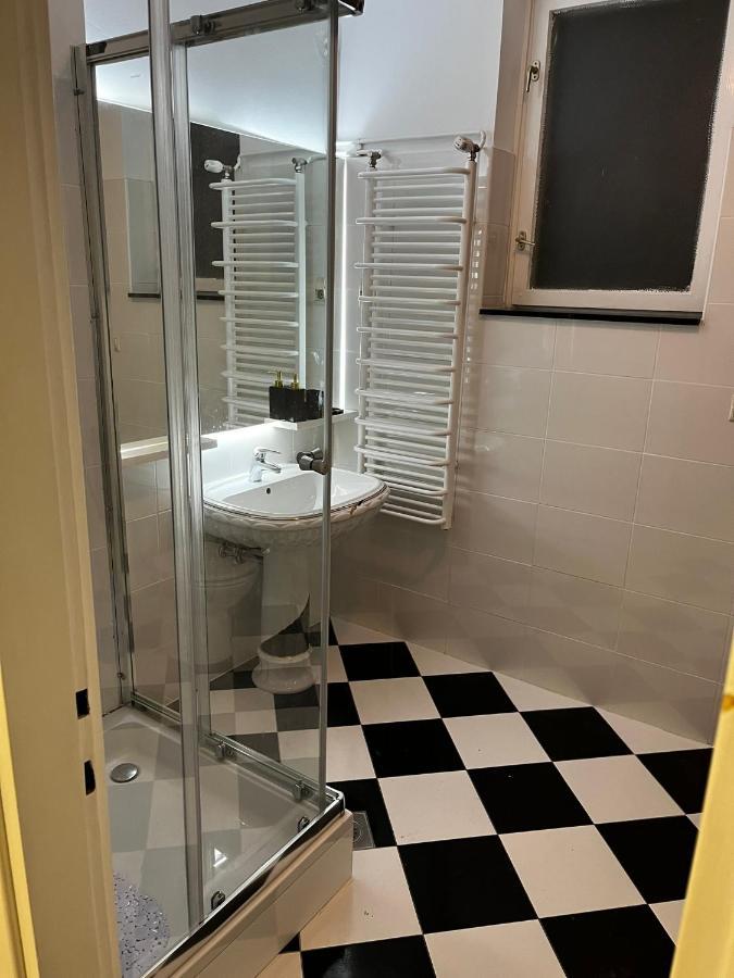 Appartamento Apartman Gold Maris Karlovac Esterno foto